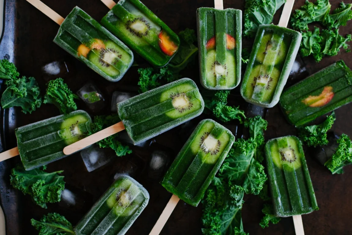Green Smoothie Pops | Golubka Kitchen