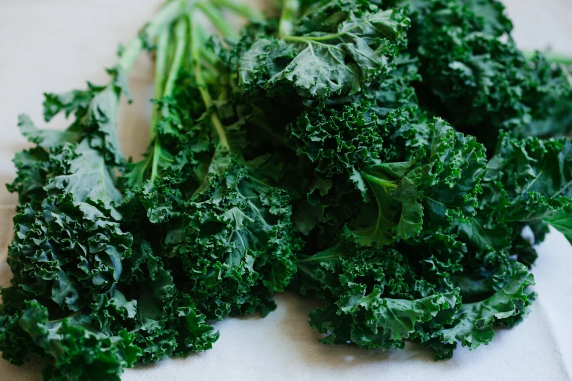 Green Smoothie Pops | Golubka Kitchen