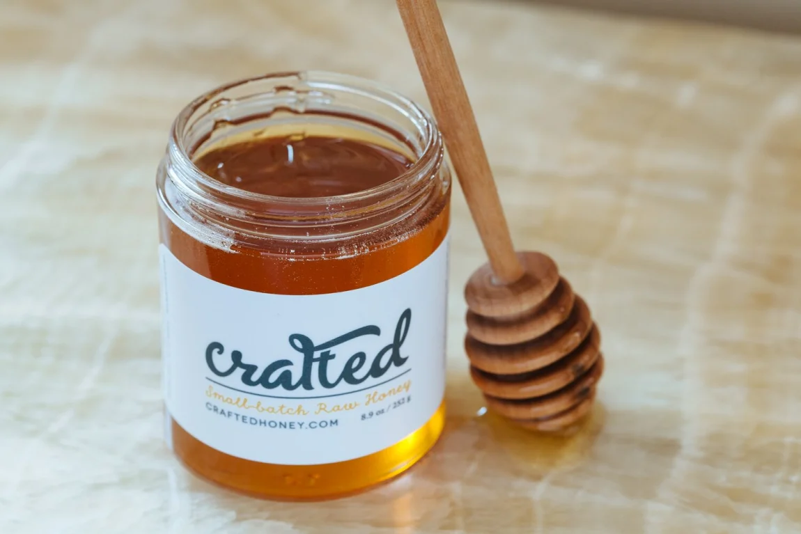 Peach, Honey and Thyme Lemonade Popsicles | Golubka Kitchen