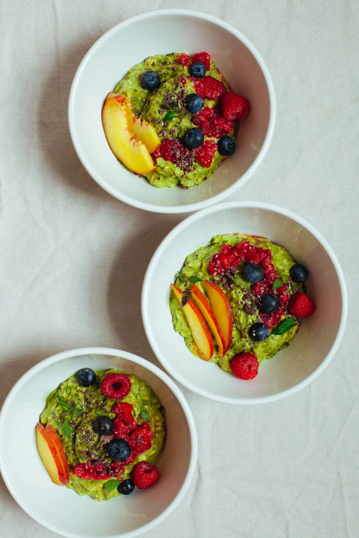 Peach and Avocado Overnight Oats with Moringa Powder | Golubka Kitchen
