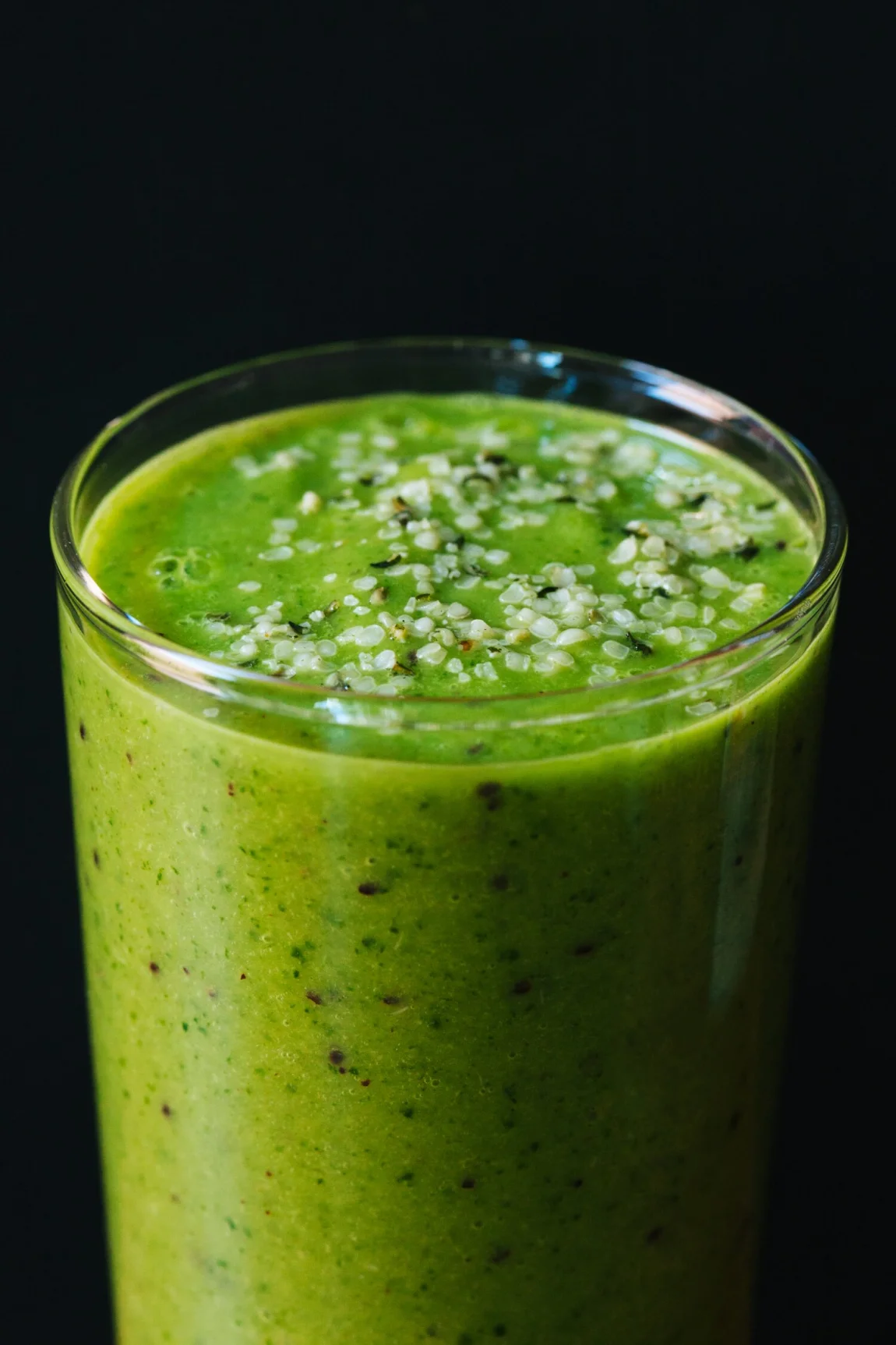 Avocado, Kiwi and Ginger Green Breakfast Smoothie | Golubka Kitchen