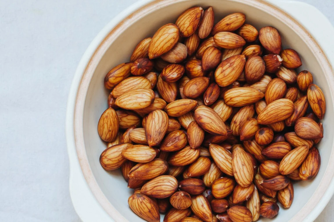 Sprouted Almond Romesco Pasta with Roasted Cauliflower and Blistered Tomatoes | Golubka Kitchen