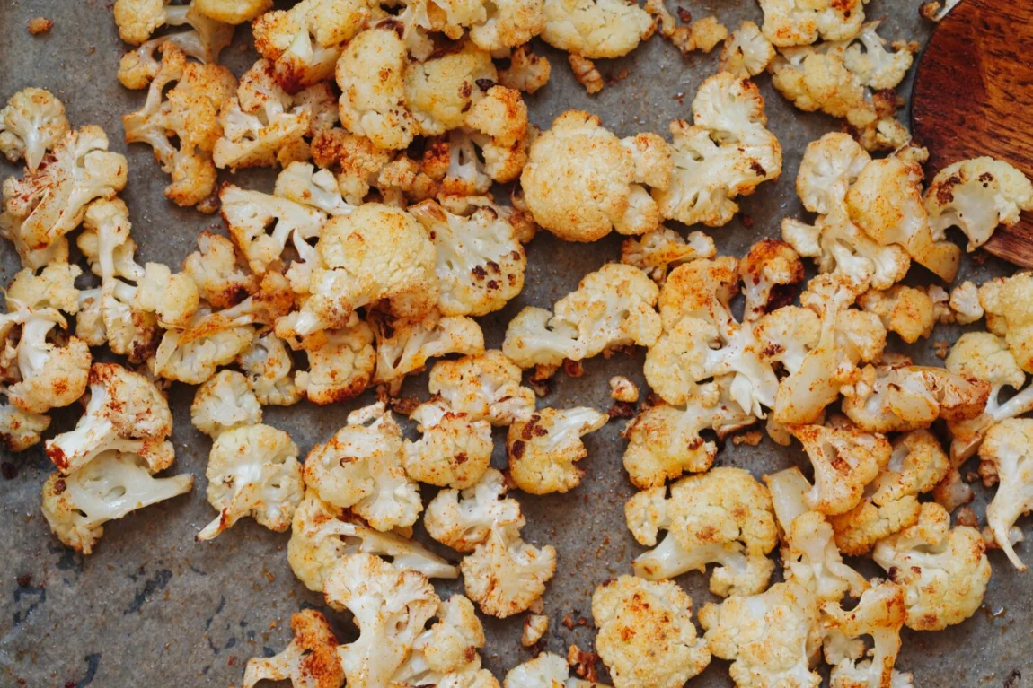 Sprouted Almond Romesco Pasta with Roasted Cauliflower and Blistered Tomatoes | Golubka Kitchen