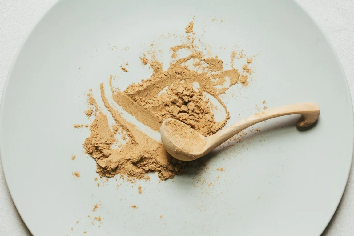 Immunity-Boosting Beet and Camu Camu Breakfast Bowl - Golubka Kitchen