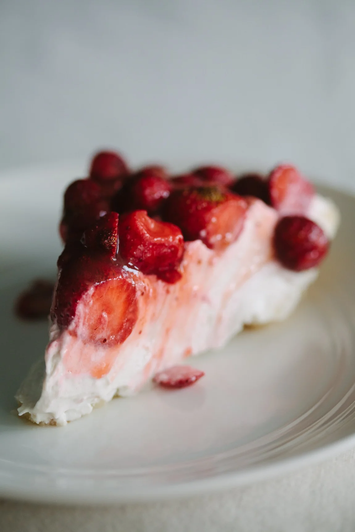 Strawberry Coconut Cream Pie - Golubka Kitchen