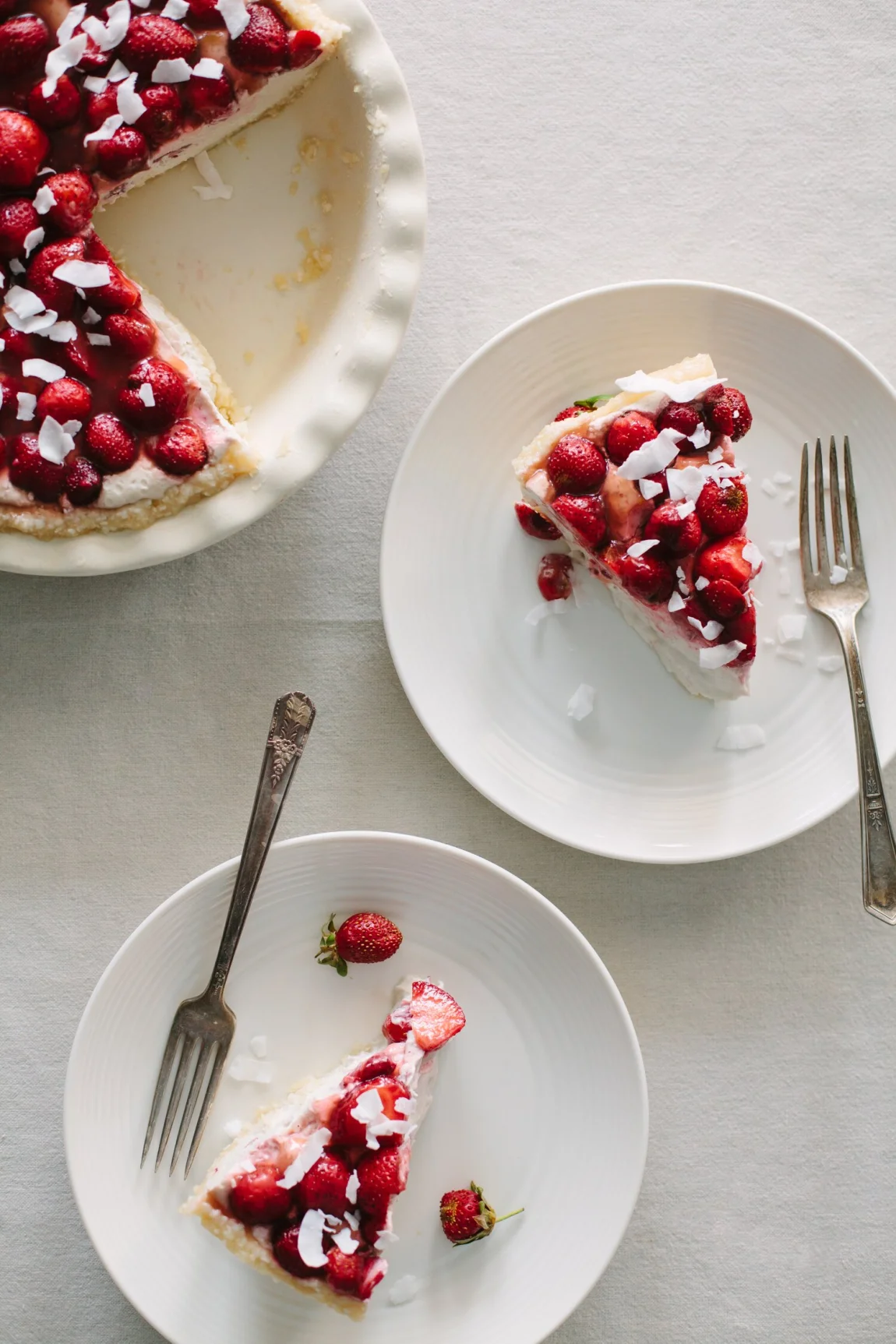 Strawberry Coconut Cream Pie - Golubka Kitchen
