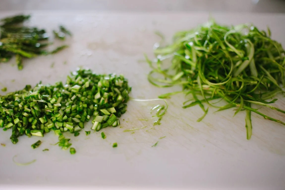 Green Skillet Pizza with Asparagus and Pesto - Golubka Kitchen