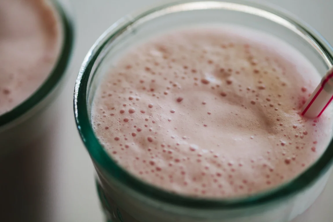 Strawberry Cardamom Milk - Golubka Kitchen