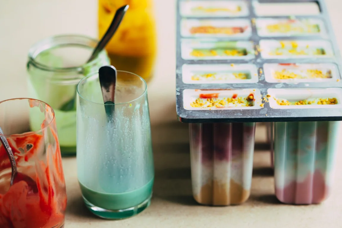 Superfood Tie Dye Pops - Golubka Kitchen