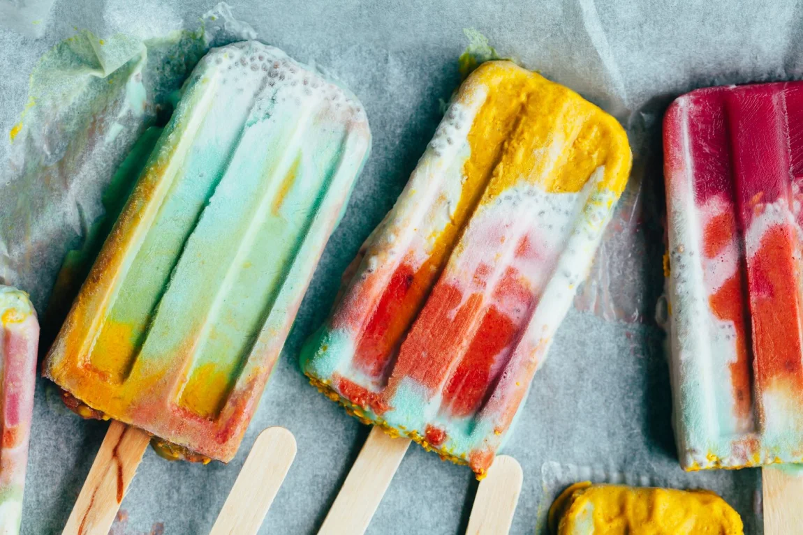 Superfood Tie Dye Pops - Golubka Kitchen