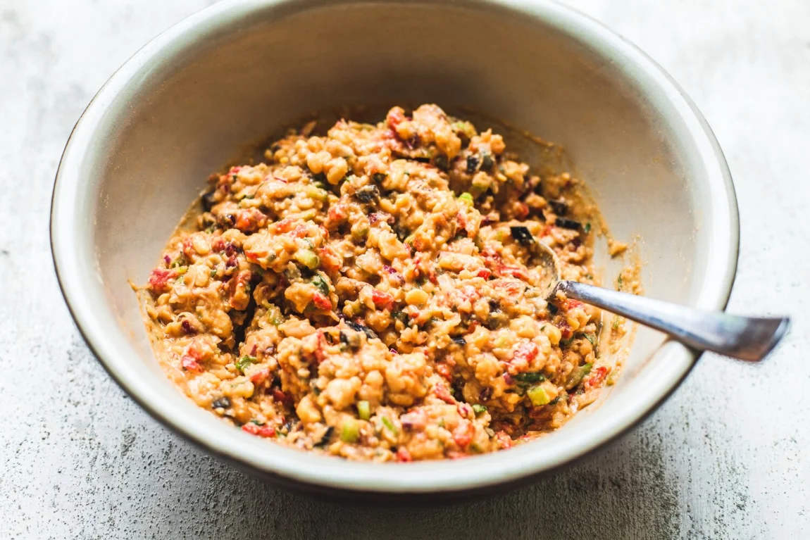 Buffalo Chickpea Salad Sandwich - Golubka Kitchen
