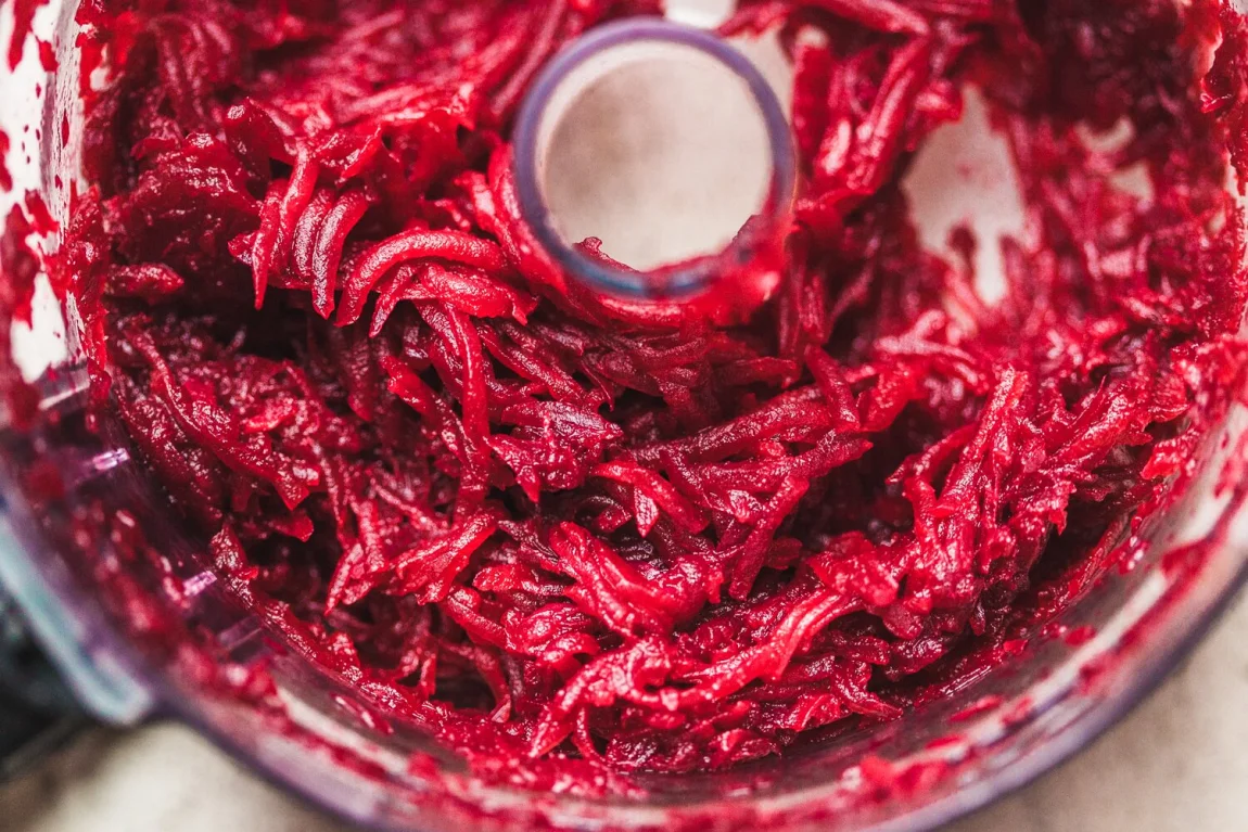 Easy Chilled Beet Soup - Golubka Kitchen