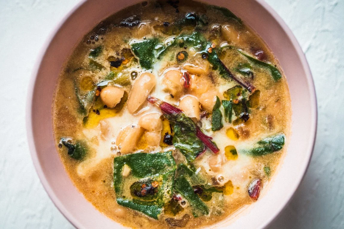 One Pot Vegan Creamed Beans and Greens with Chili Oil - Golubka Kitchen