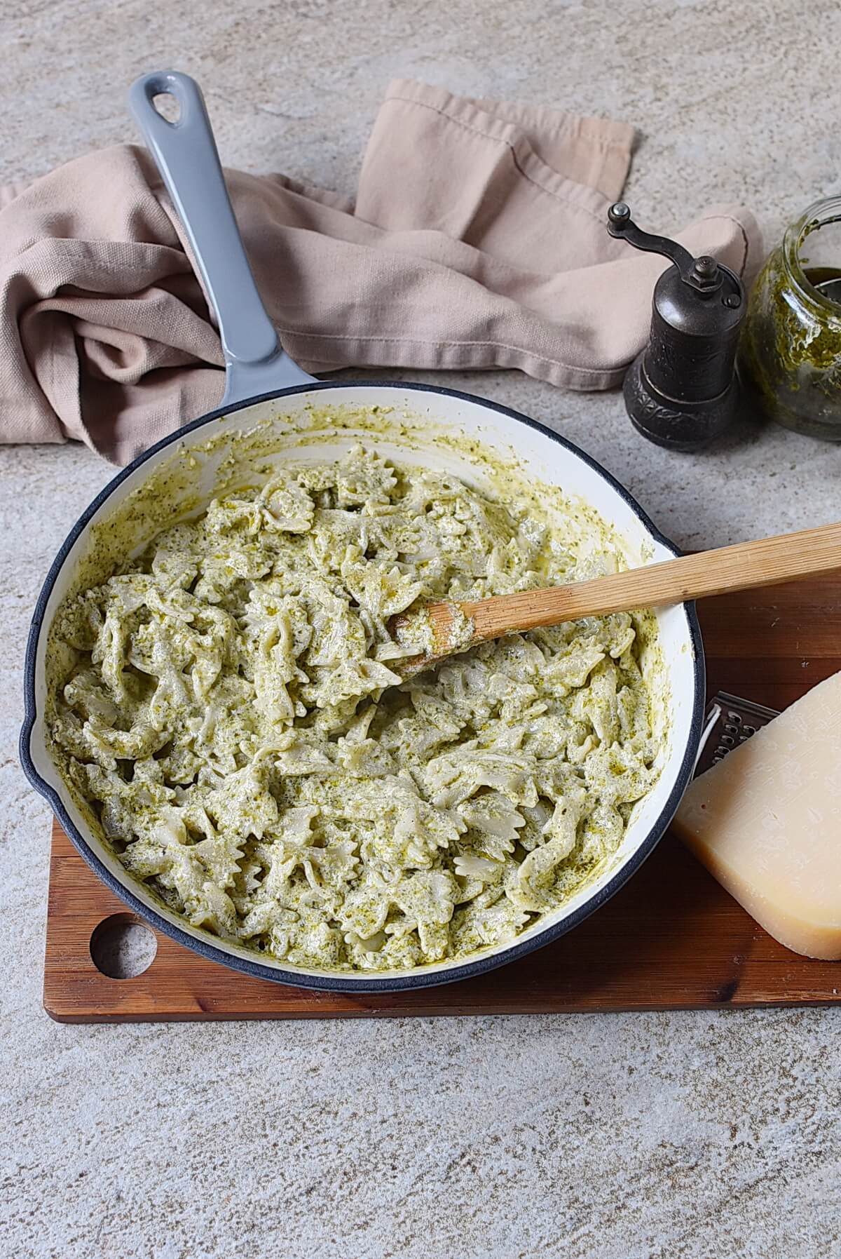 Creamy Pesto Sauce - Step 11