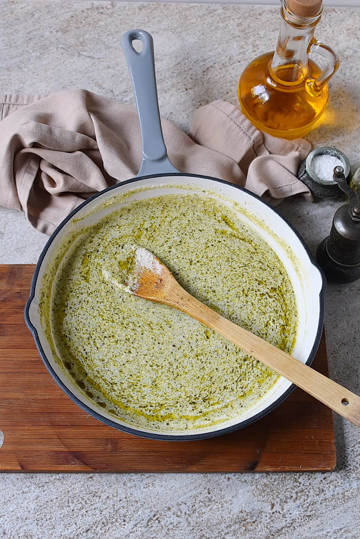 Creamy Pesto Sauce - Step 12