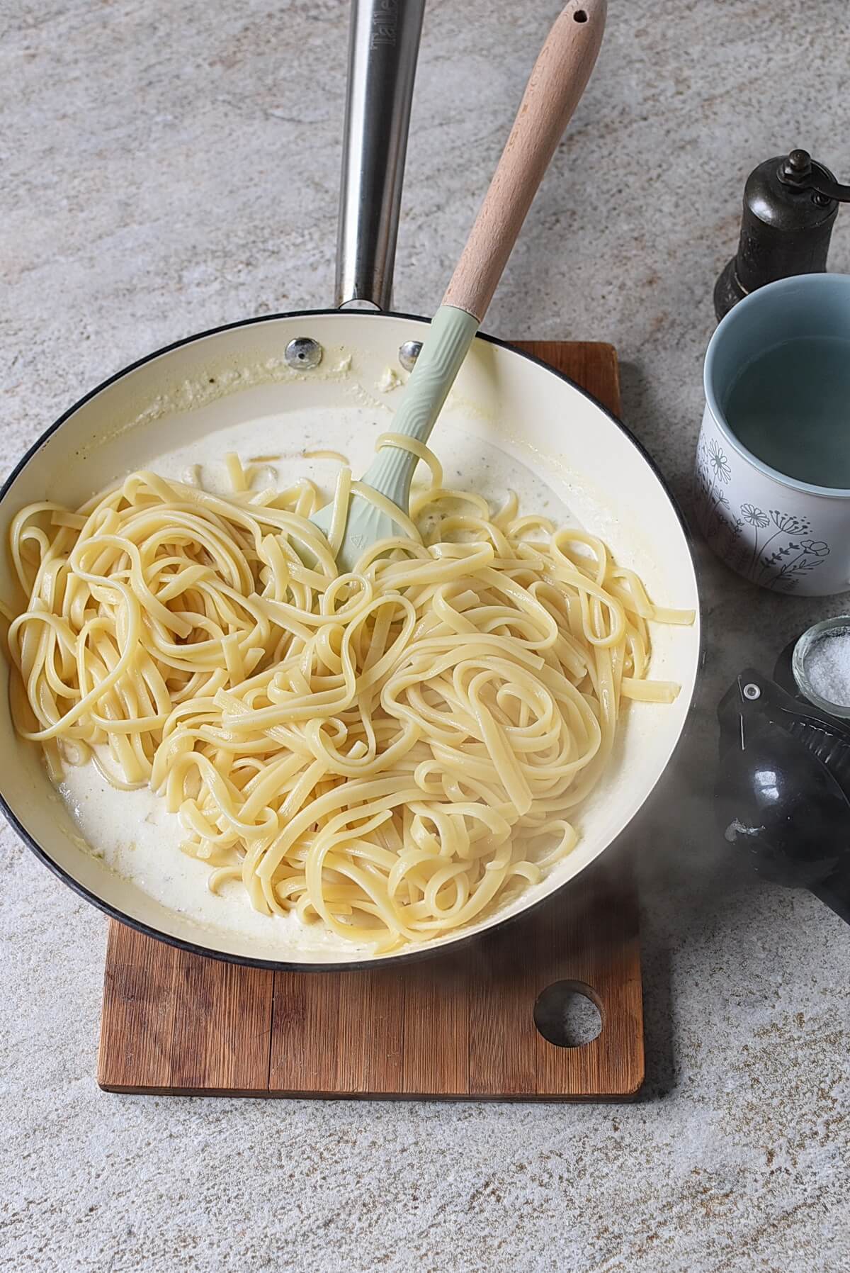 Easy Lemon Cream Pasta Sauce - Step 5
