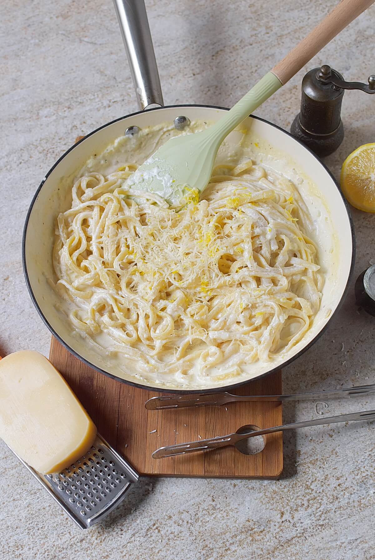 Easy Lemon Cream Pasta Sauce - Step 2